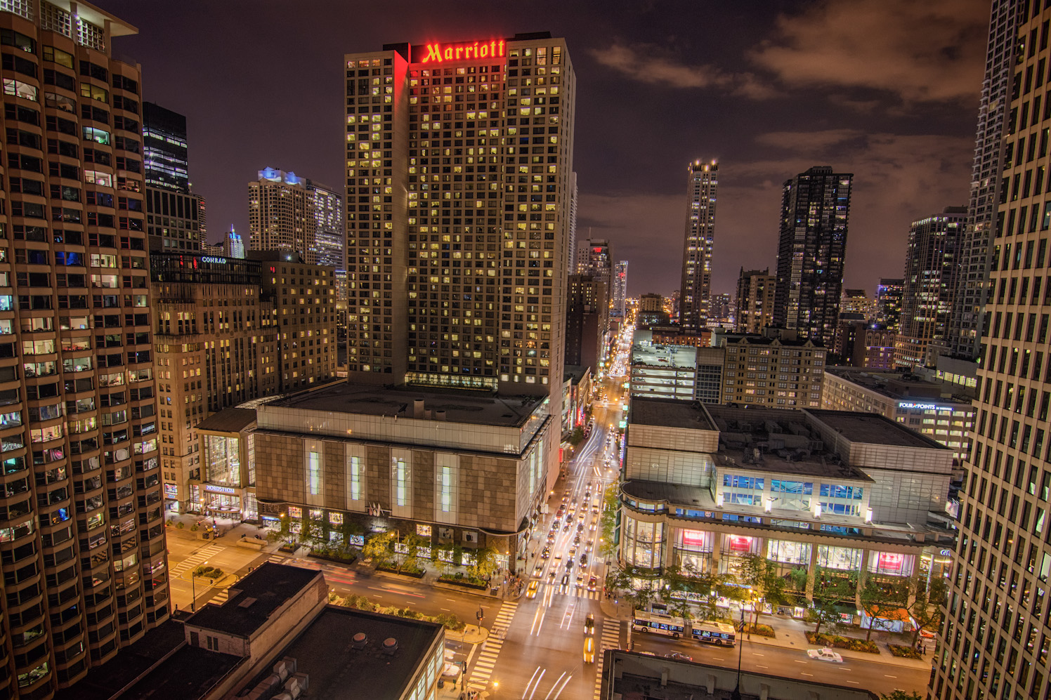 Resultado de imagem para Hotel Marriott Chicago Magnificent Miles