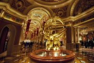 Vegas is an unbelievable place. I’m a big fan of the crazy architecture here. Have you ever seen a more glamorous looking hotel lobby as the one of the Venetian? […]